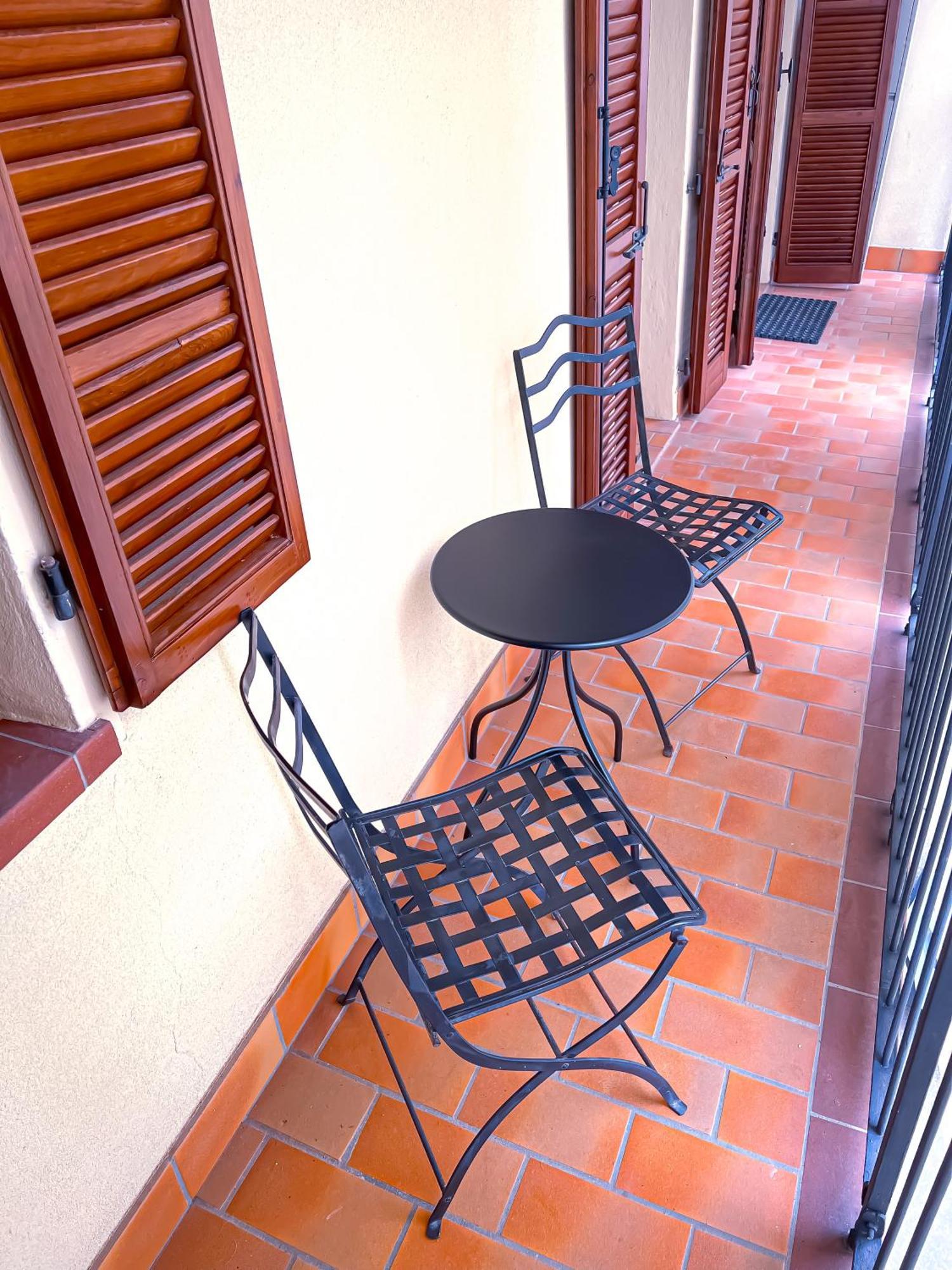 Ca' Vittoria Urban Lodge Άλμπα Εξωτερικό φωτογραφία