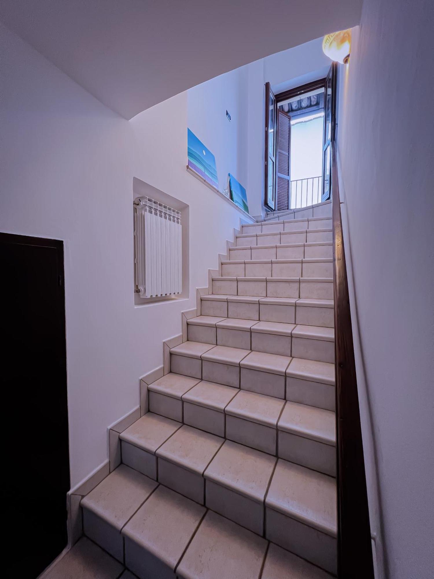 Ca' Vittoria Urban Lodge Άλμπα Εξωτερικό φωτογραφία