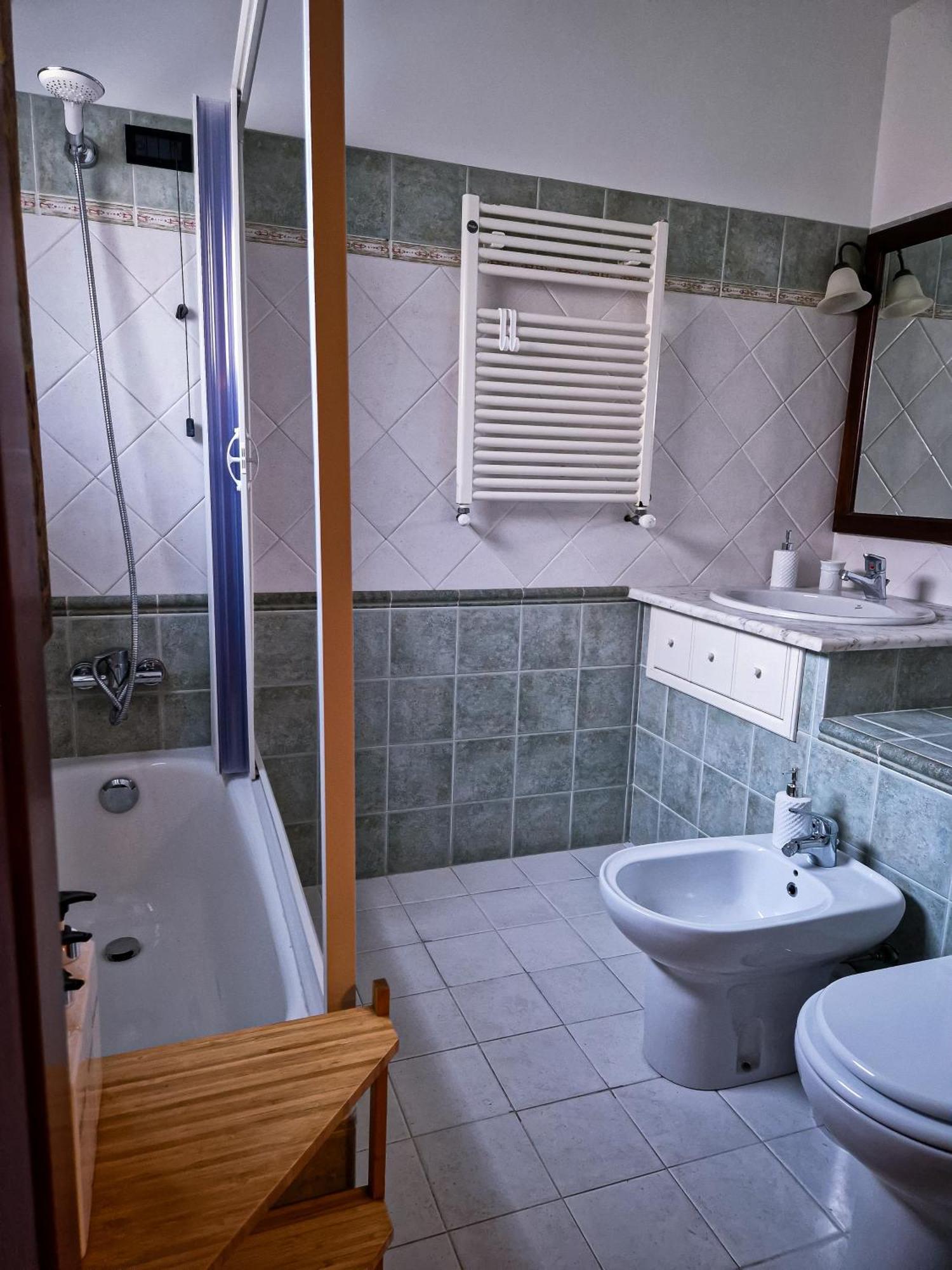 Ca' Vittoria Urban Lodge Άλμπα Εξωτερικό φωτογραφία